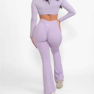 Allure The Brand Elevate Flare Leggings and Long Sleeve Top - Light Purple - S